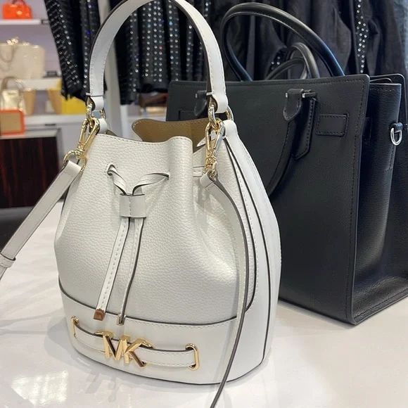 MICHAEL KORS
Reed Medium Pebbled Leather Bucket Bag Satchel Crossbody Handbag - Picture 8 of 16